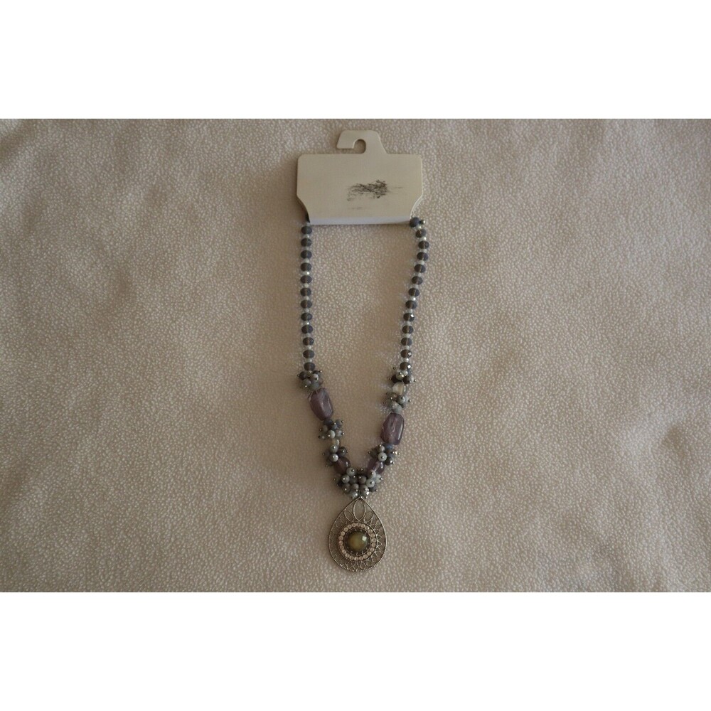 Necklace Gray Purple Faceted Beads Cluster Silver Tone Filigree Pendant 19" Boho - Picture 3 of 10